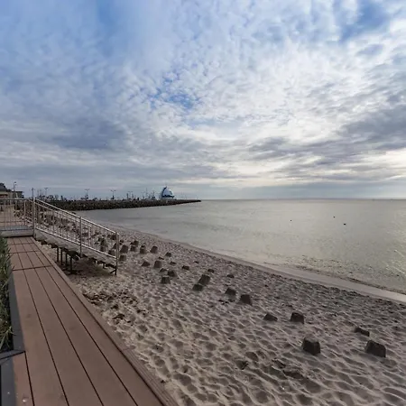 Nova 34a Проживание в семье Хель